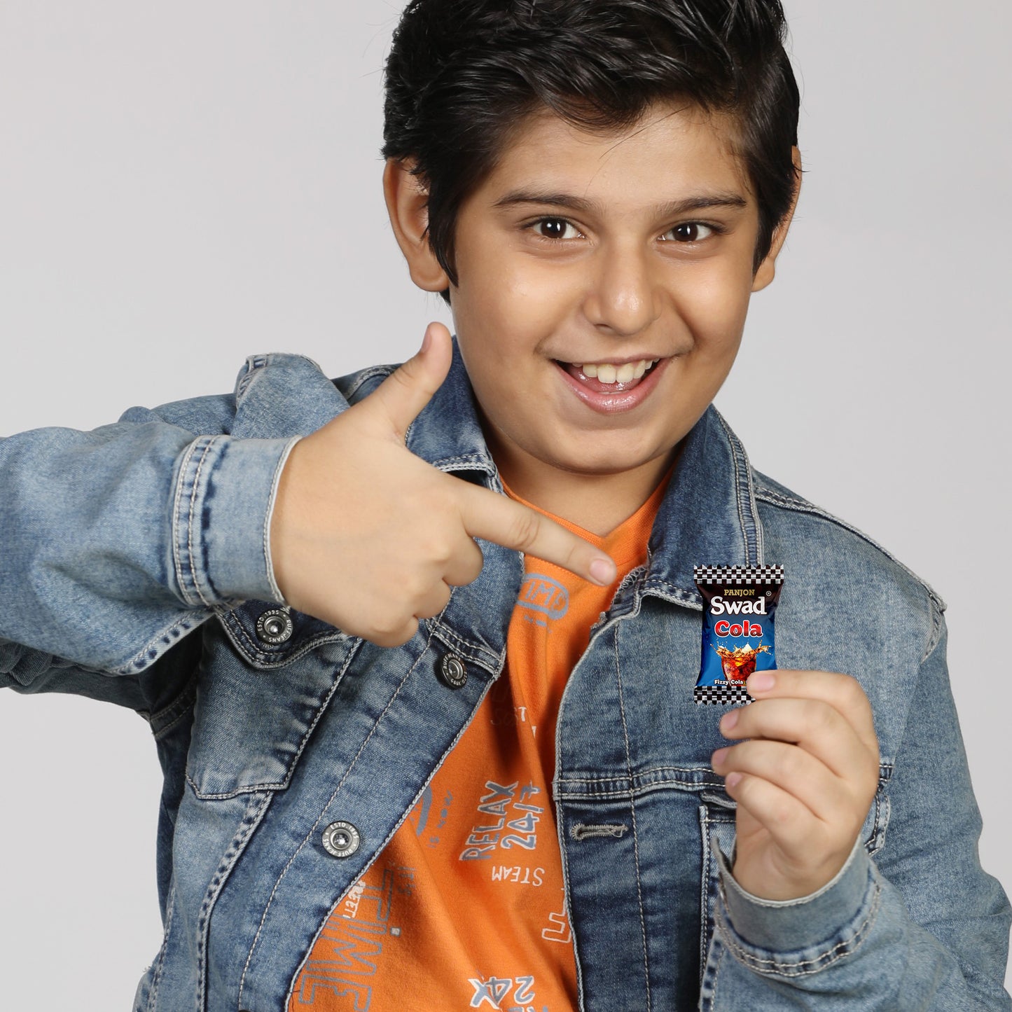 Swad Cola Candy (Chatpata Masala Cola Fizzy Flavour) 200 Toffee Jar