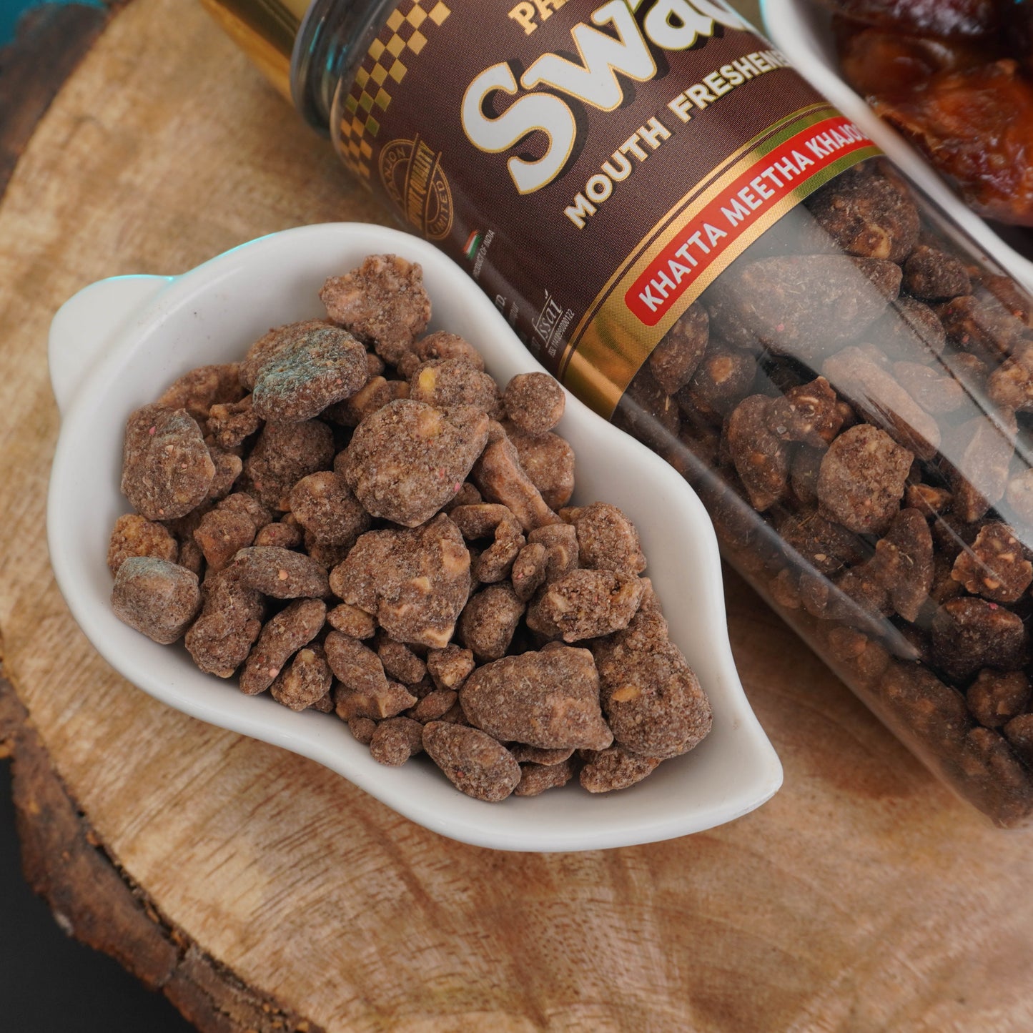 Panjon Swad Khajoor Khatta Meetha Mouth Freshener (Digestive Dry Dates Pachak, Churan) 1 bottle, 130g