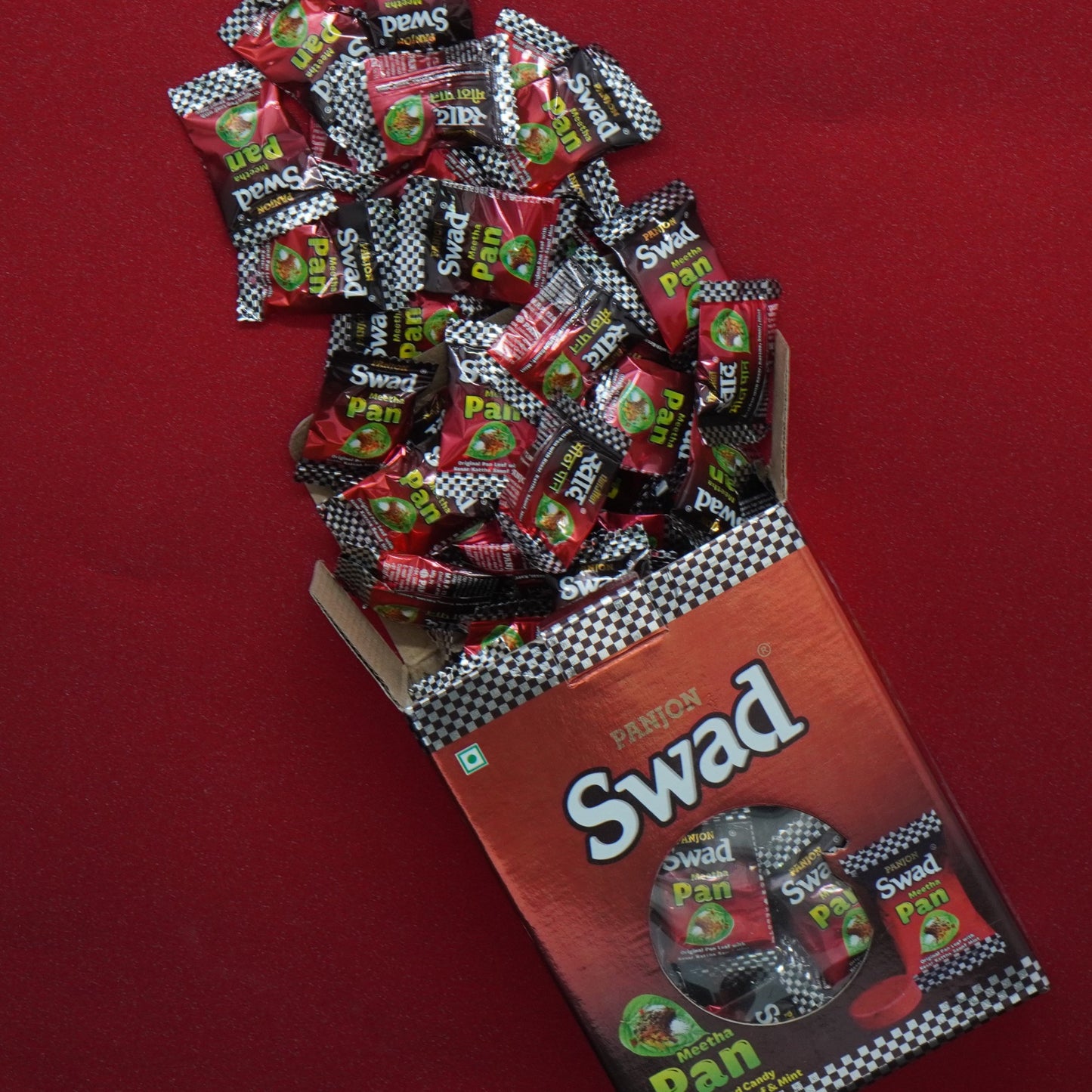 Swad Meetha Pan Candy Gift Box Pack (Paan Flavour with Saunf, Kesar, Elaichi Mukhwas) 125 Toffee Gift Box