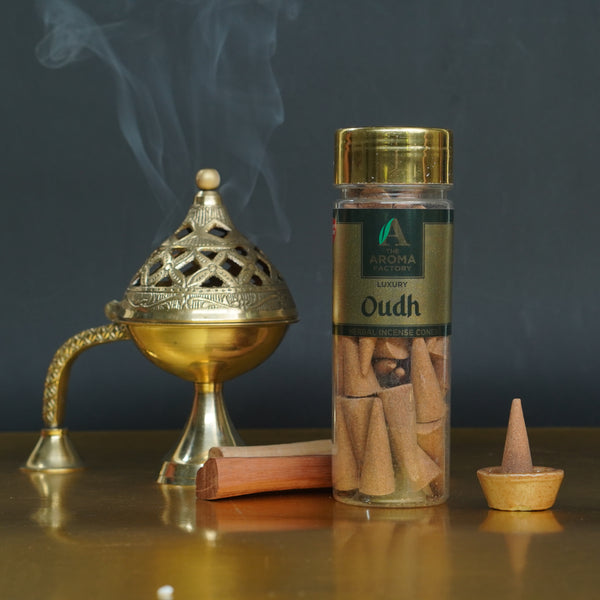 The Aroma Factory Oudh Incense Cone (0% Charcoal 0% Suphates Luxury Oud Dhoop) Free Holder Bottle Pack, 30 Cones